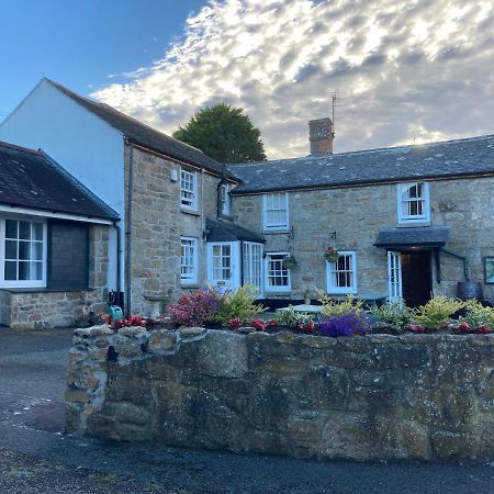 The Fountain Inn Madron Extérieur photo